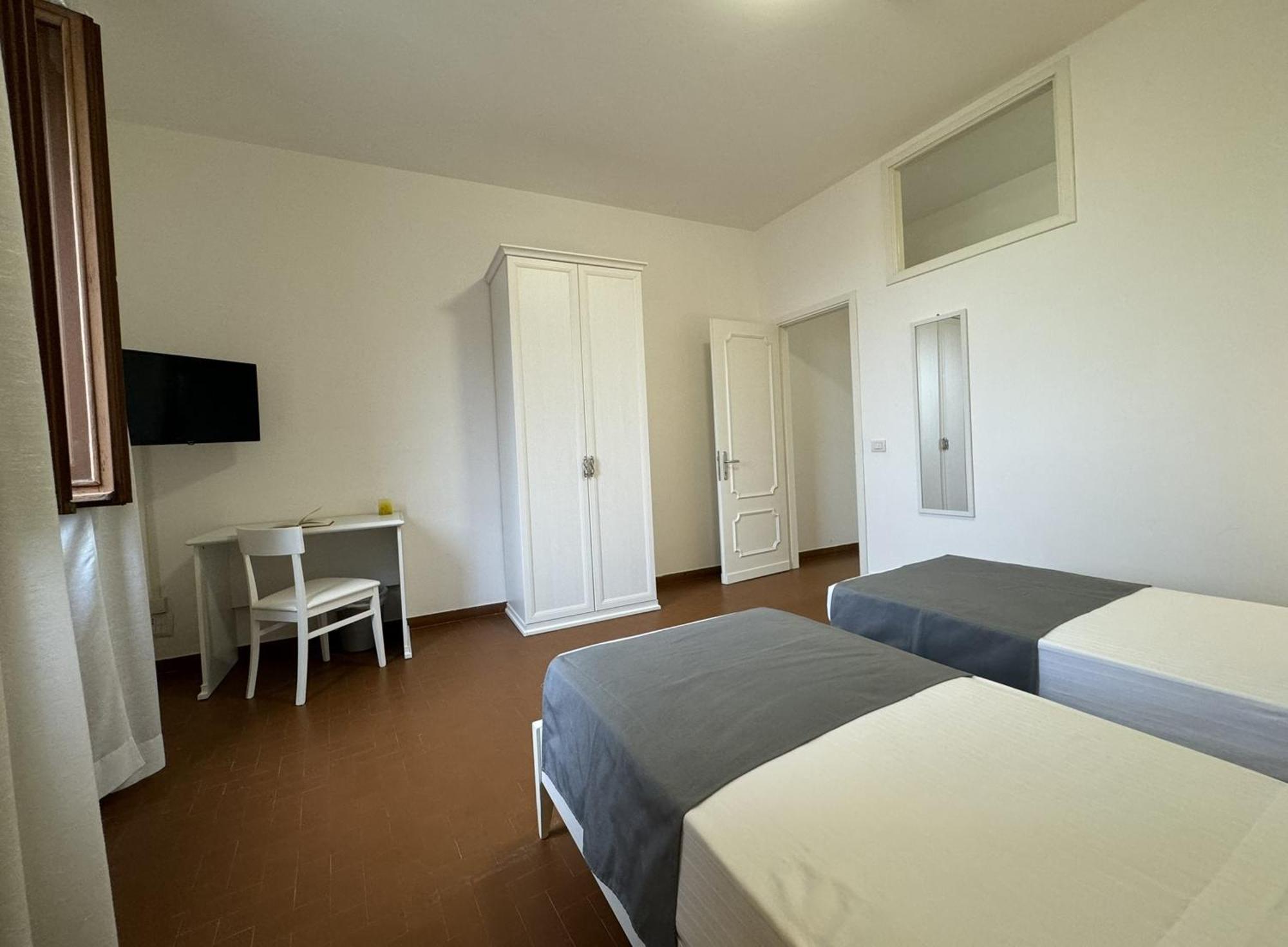 Hotel Monastero Ss. Annunziata Todi Zewnętrze zdjęcie A room at the hostel